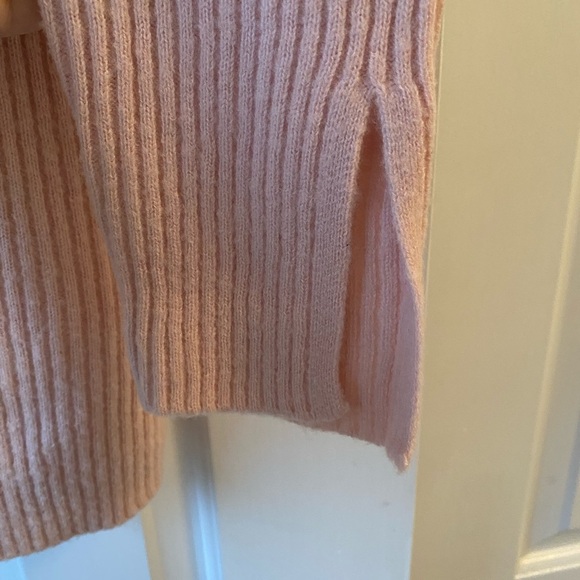Banana Republic Merino Wool Pink Tunic Turtleneck Sweater. Size M - Picture 2 of 6